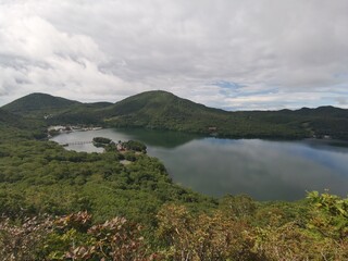 群馬県前橋市、桐生市にある赤城山、黒檜山、地蔵岳を登山している風景  Scenery of climbing Mt. Akagi, Mt. Kurobi-san and Mt. Jizo-dake in Maebashi and Kiryu, Gunma Prefecture. 