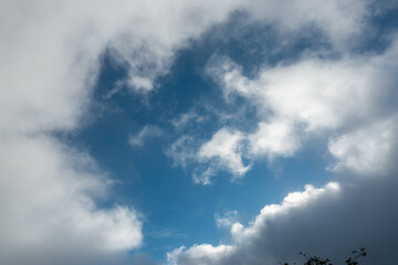 大分県玖珠郡九重町、竹田市久住町のくじゅう連山を登山している風景 A scene of climbing the Kujyu mountain range in Kusu-gun, Kokonoe-machi and Takeda-shi, Oita Prefecture. 