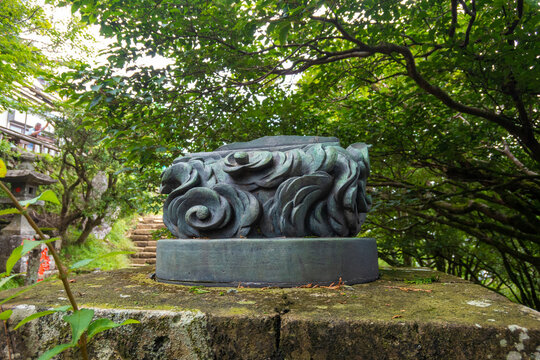 神奈川県伊勢原市、秦野市、厚木市の大山を登山している風景 Scenery of climbing Mt. Oyama in Isehara City, Hadano City, and Atsugi City, Kanagawa Prefecture.