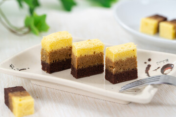 Chocolate coffee three layers steamed cake, a famous Malaysia and Indonesia kek lapis