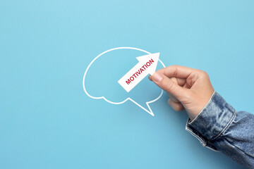 The silhouette of the human brain and the arrow with the inscription 