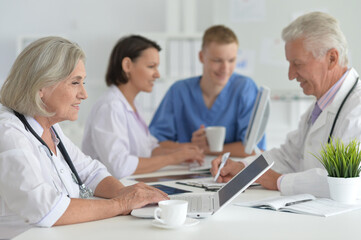 Fototapeta premium professional doctors working at hospital