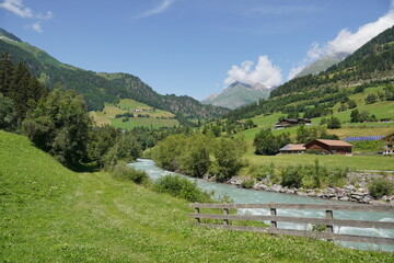 Fototapeta na wymiar Iseltrail Etappe 3 im Virgental