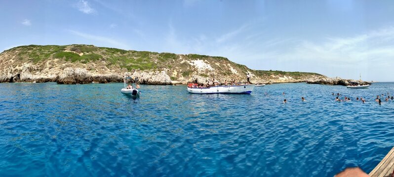 Isole Tremiti - Panoramica dell'Isola di Capraia dalla barca