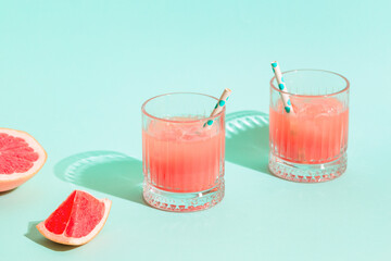 Cold lemonade/cocktail of fresh grapefruit juice