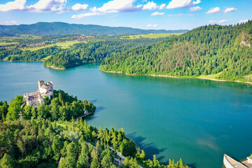 Zamek Dunajec w Niedzicy, Pieniny, Jezioro Czorsztyńskie, Czorsztyn