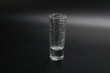 Empty glass for vine or water