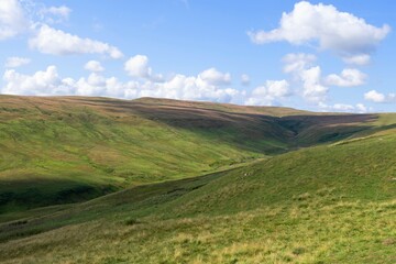 Fototapeta na wymiar Great Shunner Fell, Hardraw, Wensleydale, Yorkshire Dales, England.