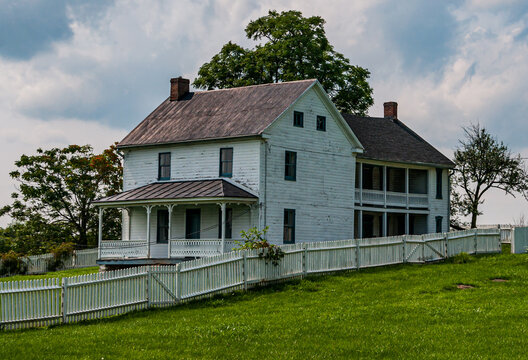 Photo of the Joseph Poffenberger Farmhouse, Antietam National Battlefield, Maryland USA