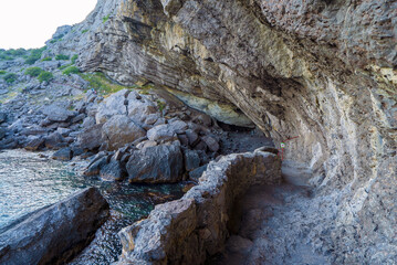 Golitsyn trail and Shalyapinsky grotto. Crimea, the New World.