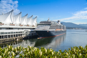 Cruise ship docked in port in Vancouver, Canada - obrazy, fototapety, plakaty