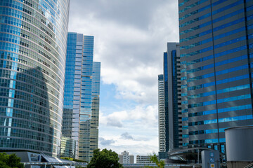 Obraz premium 東京都港区の品川駅周辺の風景 Scenery around Shinagawa Station in Minato Ward, Tokyo