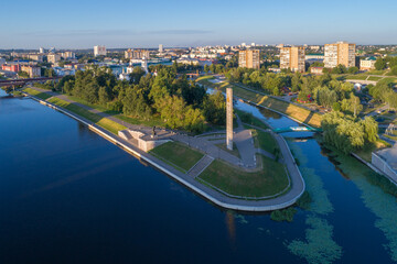 Arrow of the Oka and Orlik rivers in the cityscape on a July morning (aerial photography). Orel, Russia - obrazy, fototapety, plakaty