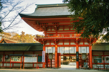 京都、下鴨神社の楼門
