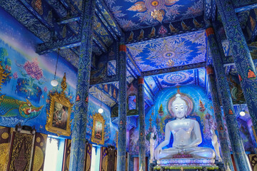 Fototapeta premium Suea Ten Temple, Blue Temple Chiang Rai, Thailand