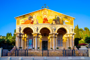 Fototapeta premium Jerusalem, Israel-Jule 03, 2021: view of Church of All Nations in Garden Gethsemane on Mount of Olives, view of front of church, as seen from road follows along Kidron valley from Jerusalem to Jericho