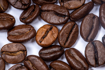 Coffee beans with uniform color