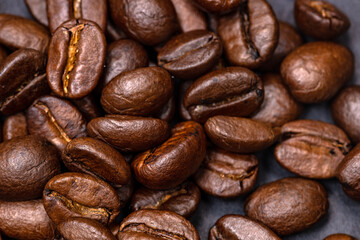 Coffee beans with uniform color