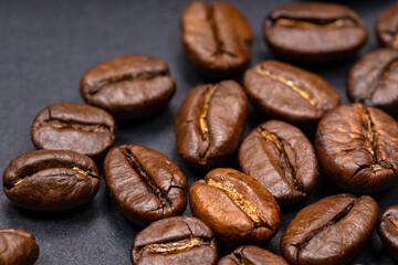 Coffee beans with uniform color
