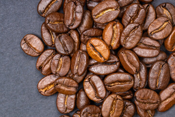 Coffee beans with uniform color