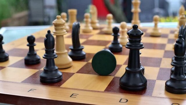 Schachspielen - der König fällt - Schachmatt