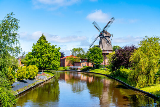 M&uuml;hle in Hinte, Gallerieholl&auml;nder, Niedersachsen, Deutschland 