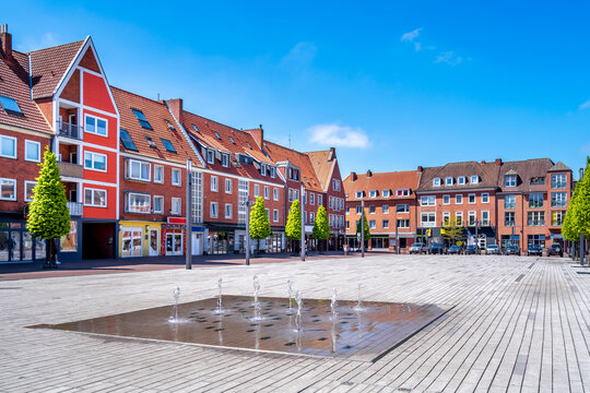 Neuer Markt, Emden, Niedersachsen, Deutschland 