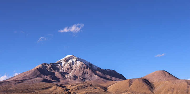 View of the volcano in volcan isluga national park