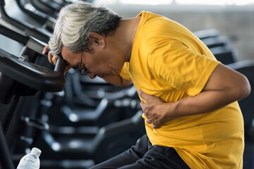 Old man heart attack after biking in fitness gym