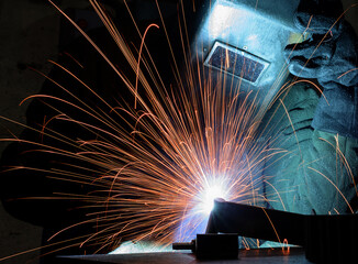 Welding of industrial metal structures