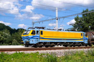 Fototapeta premium train in the countryside