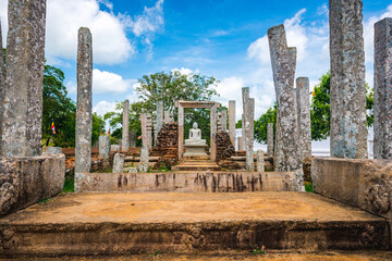Anuradhapura, guardian statue at Thuparama Dagoba in the Mahavihara (The Great Monastery), Cultural...