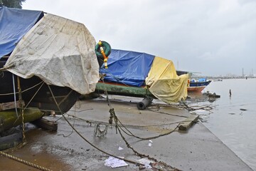 indian fishing boats  harbor in mumbai ,india