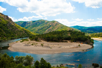 Fototapeta na wymiar view of the river arda