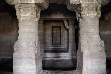 インド　アウランガーバード石窟寺院群