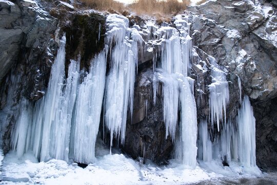 Frozen waterfalls by the Leh-Srinagar highway in winter