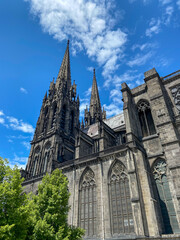Fototapeta na wymiar Cathédrale Notre-Dame-de-l'Assomption à Clermont, Auvergne