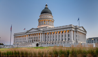 Fototapeta premium Portrait of the Utah State Capital building in the morning