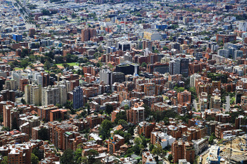 Fototapeta na wymiar Bogotá, Colombia, capital, panorámica, norte, edificios,