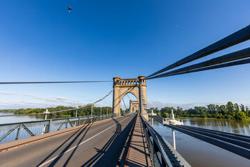 Obraz premium Langeais bridge over Loire River, Loire Valley, France
