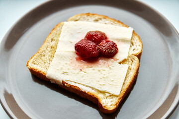 heart shaped cake