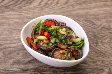 Marinated shiitake mushrooms with herbs