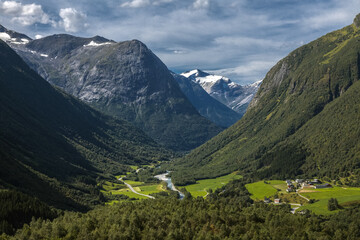 Fototapeta na wymiar A valley in the mountains of Norway.