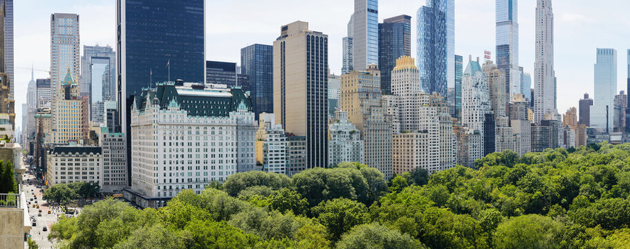Fototapeta Usa, New York, New York City, Public park in financial district