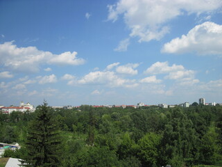 Fototapeta na wymiar Beautiful sky in summer in Kiev, Ukraine