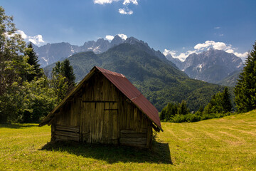 Fototapeta na wymiar Barn near Kranjska Gora in Slovenia