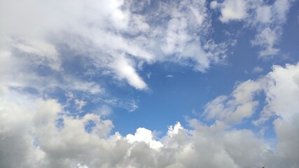 Obraz premium Blue sky and white cloud