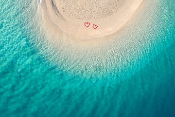 Herzen am Strand