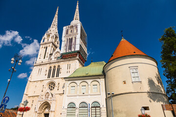 Fototapeta na wymiar クロアチア　ザグレブの聖母被昇天大聖堂