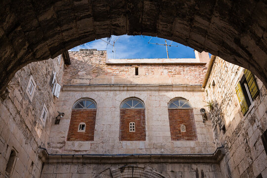 クロアチア　スプリットの旧市街の路地裏の風景